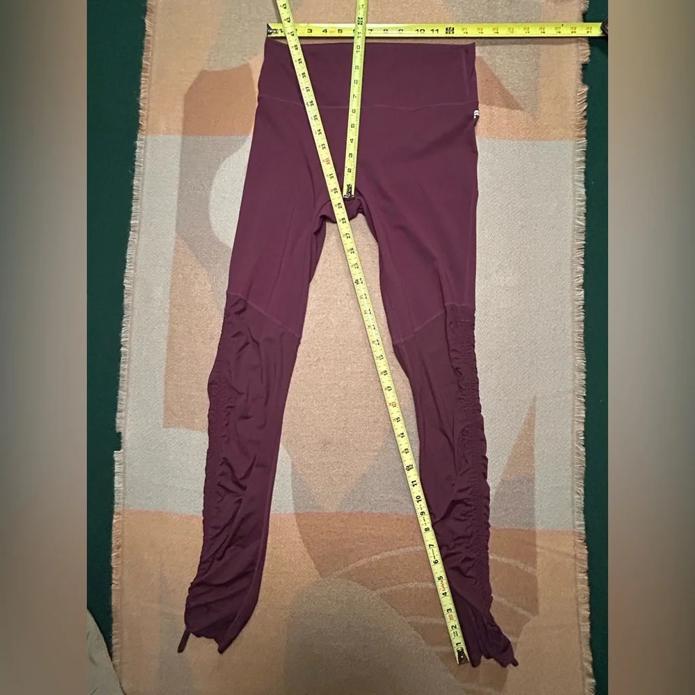 Fabletic purple leggings with cinch length, M - Picture 7 of 9